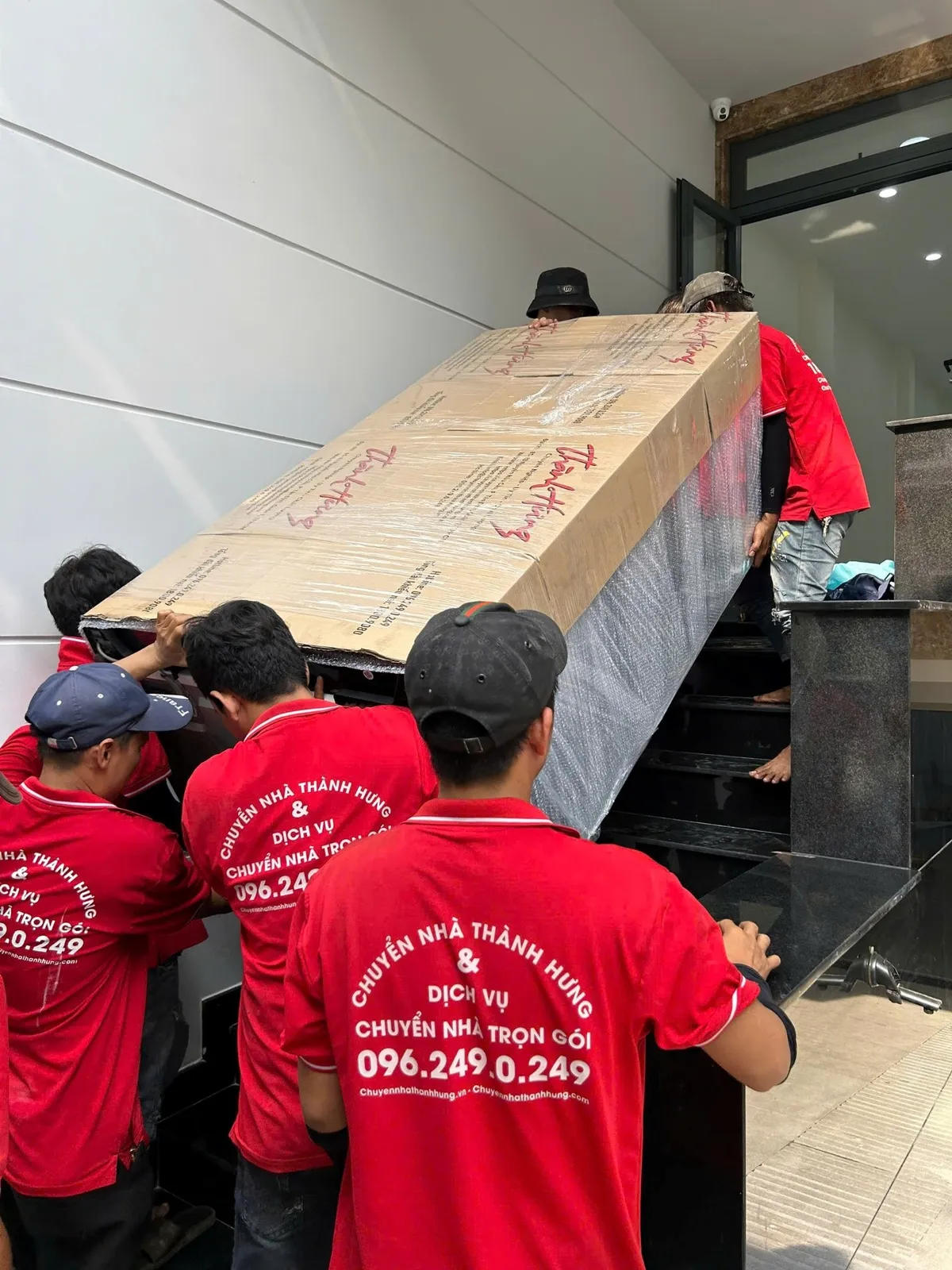 Taxi Tải Thành Hưng – Thương hiệu chuyển nhà trọn gói uy tín tại Việt Nam - Ảnh 1.