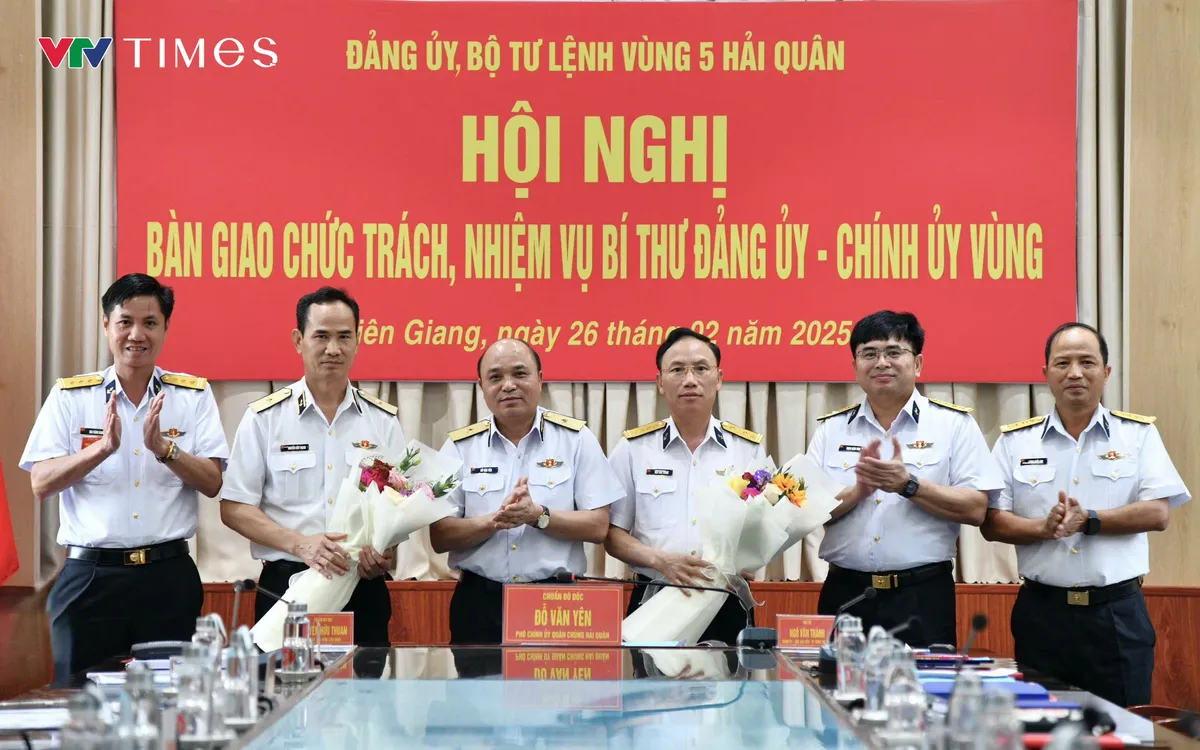 Bộ Quốc ph&ograve;ng bổ nhiệm Đại t&aacute; Ng&ocirc; Văn Th&agrave;nh giữ chức vụ Ch&iacute;nh ủy V&ugrave;ng 5 Hải qu&acirc;n - Ảnh 5.