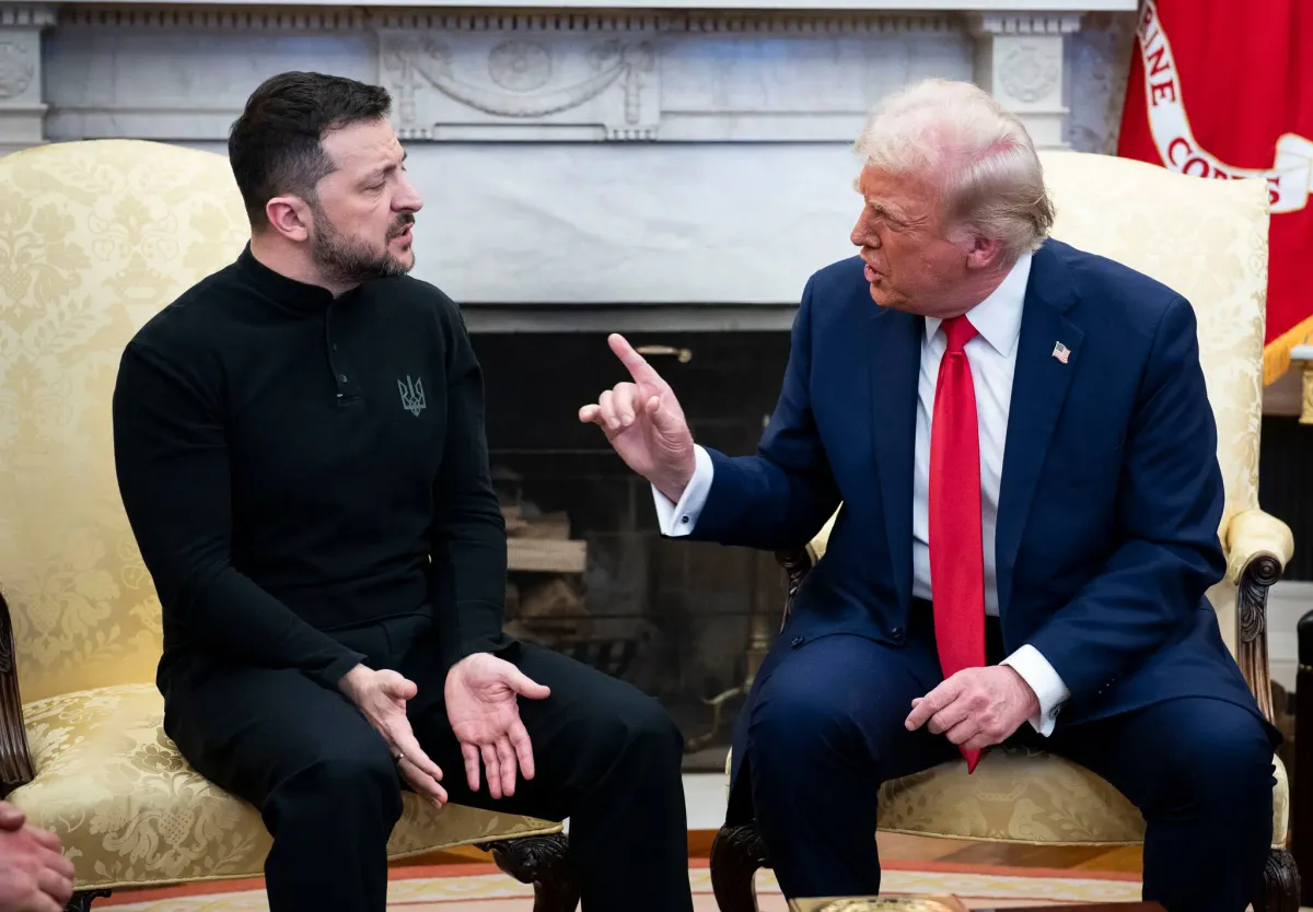 Chi tiết “màn tranh cãi” lịch sử giữa Tổng thống Donald Trump và Tổng thống Zelensky tại Nhà Trắng - Ảnh 1.