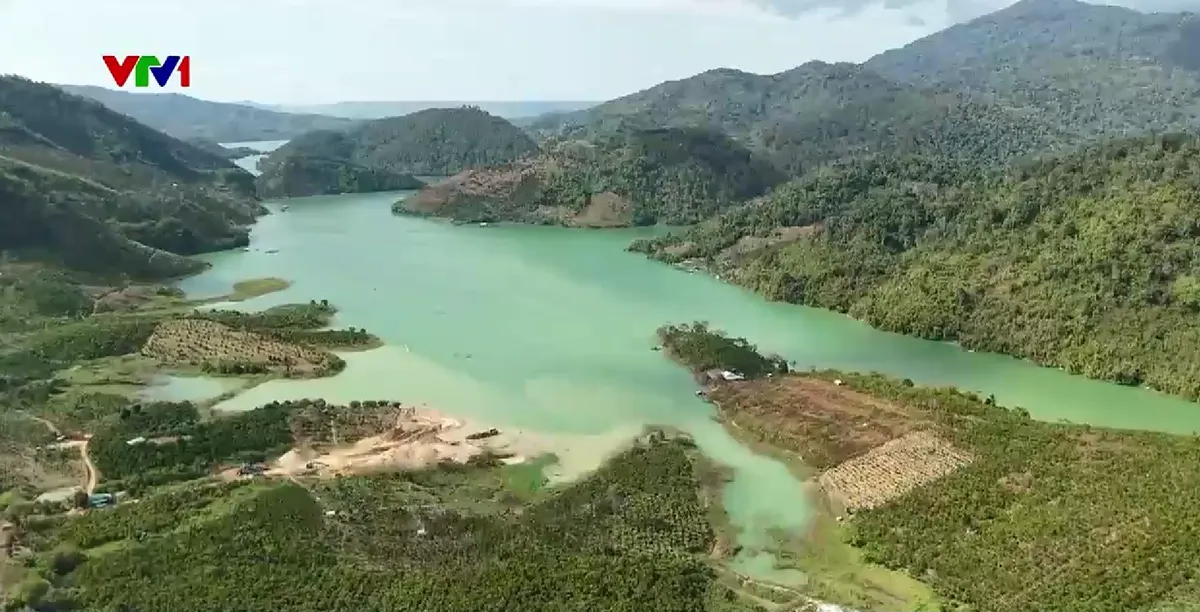 Núp bóng nạo vét sông, hồ để khai thác khoáng sản - Ảnh 4.