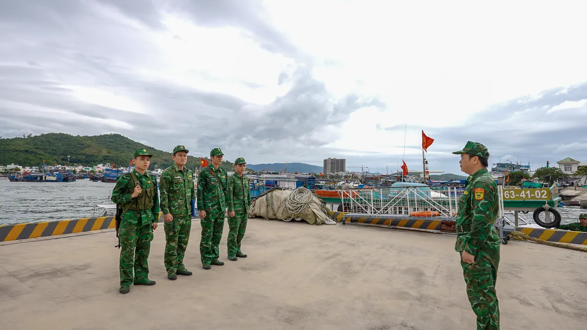 Nha Trang: Biên phòng bảo vệ an ninh biên giới biển, phát triển kinh tế địa phương - Ảnh 7.