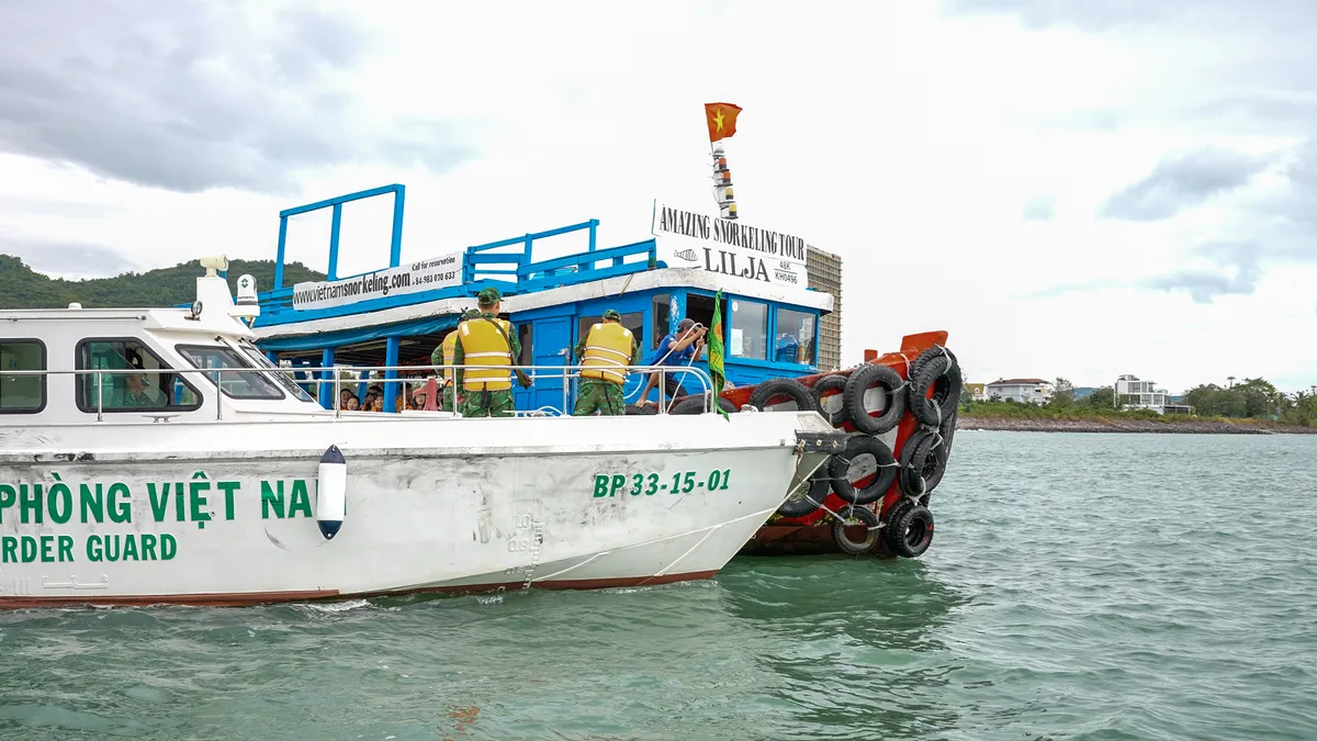 Nha Trang: Biên phòng bảo vệ an ninh biên giới biển, phát triển kinh tế địa phương - Ảnh 2.