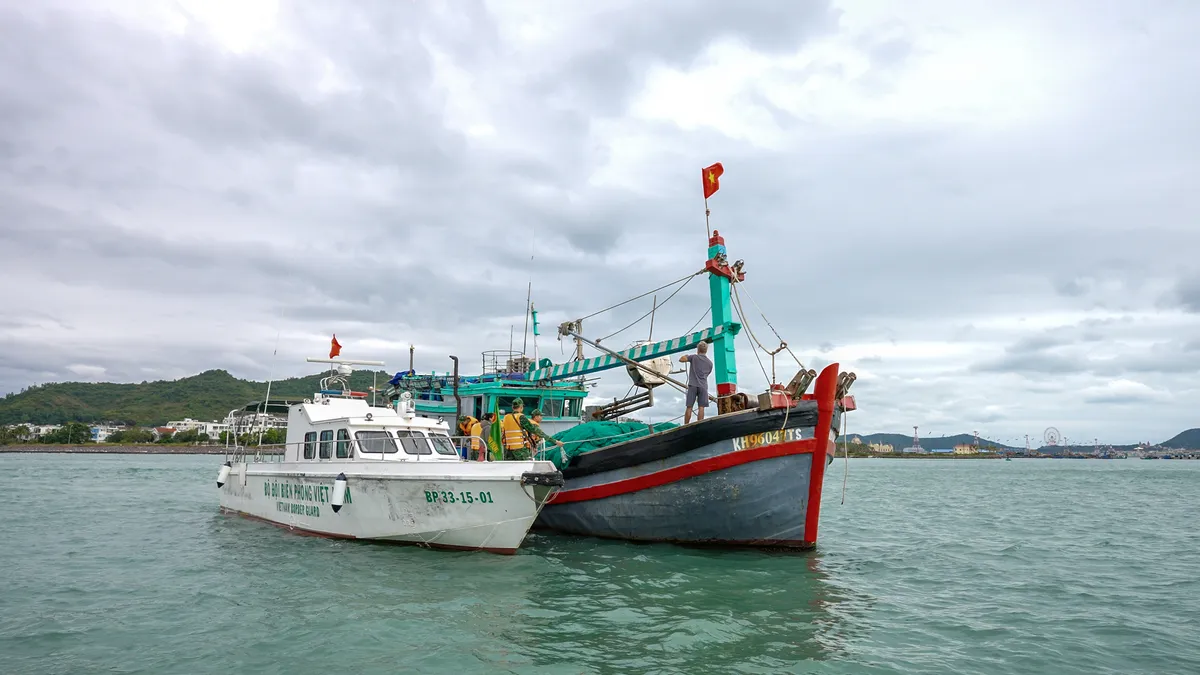 Nha Trang: Biên phòng bảo vệ an ninh biên giới biển, phát triển kinh tế địa phương - Ảnh 1.