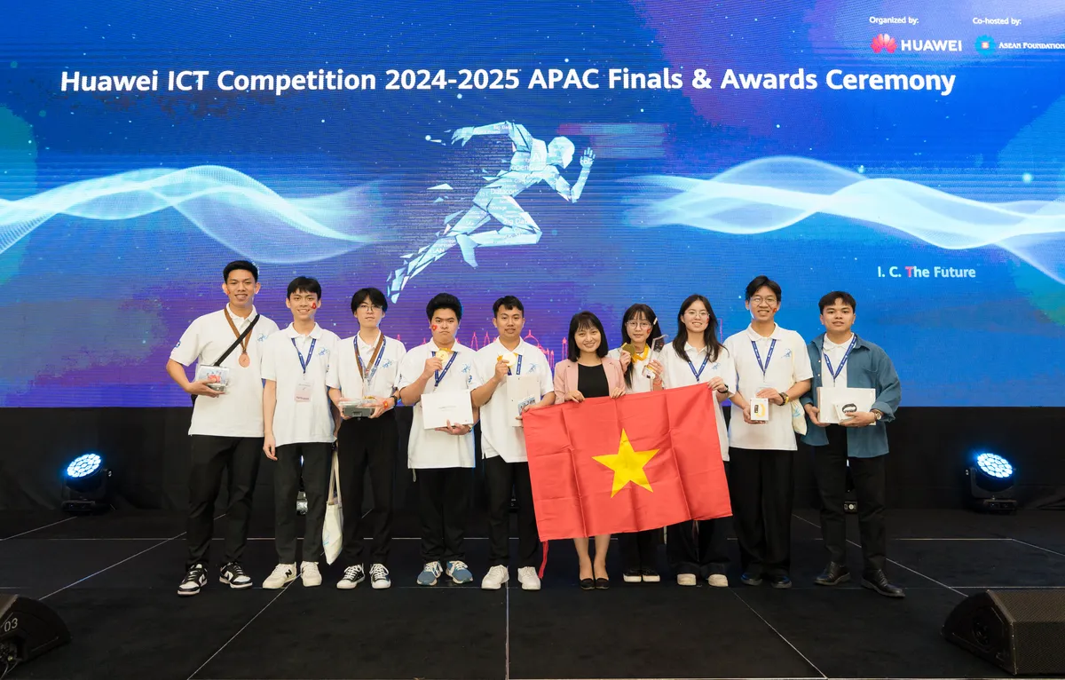 Sinh viên Việt Nam chiến thắng tại cuộc thi Huawei ICT Competition 2024 - 2025 - Ảnh 1. Sinh viên Việt Nam chiến thắng tại cuộc thi Huawei ICT Competition 2024 - 2025 - Ảnh 1.