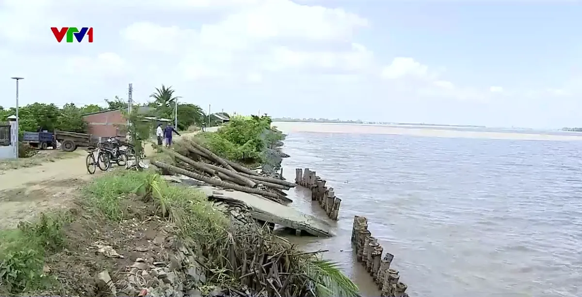 Người d&acirc;n gặp kh&oacute; v&igrave; bến đ&ograve; Tam Hiệp ngừng chạy - Ảnh 1.