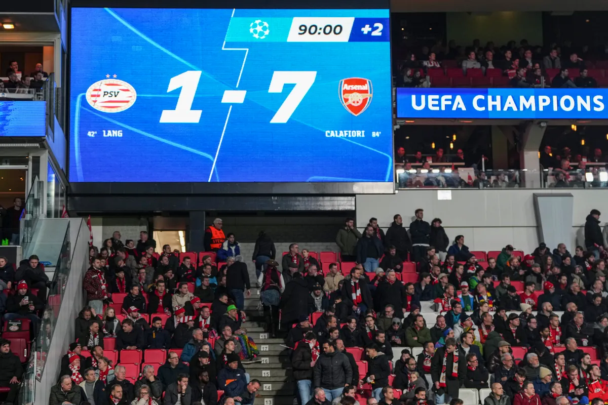 Arsenal cầm chắc tấm vé vào tứ kết Champions League - Ảnh 1.