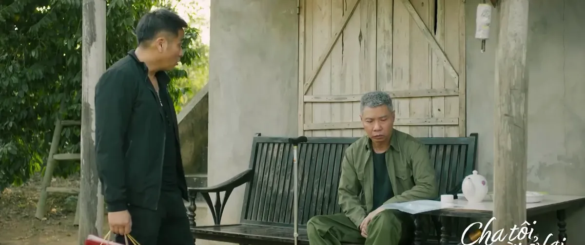 Cha t&ocirc;i, người ở lại - Tập 11: &Ocirc;ng nội Việt xuất hiện - Ảnh 1.