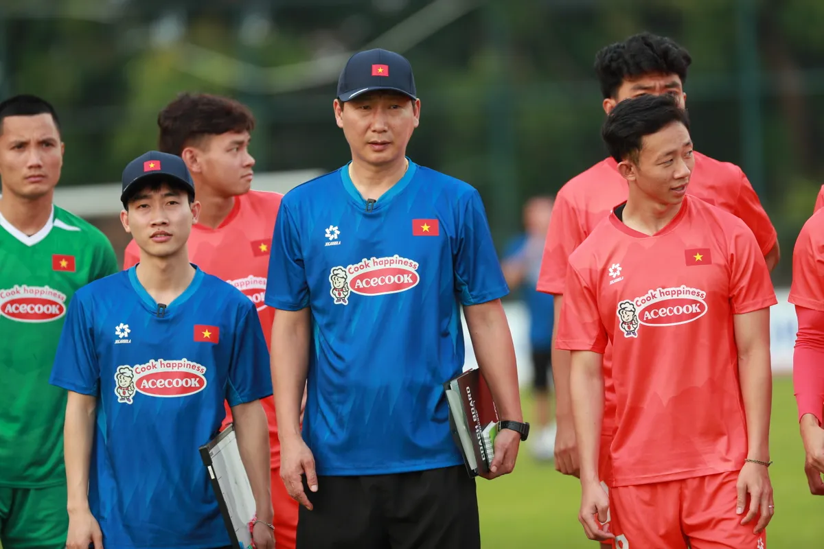 Vì sao nhiều ngôi sao hàng đầu Đông Nam Á không dự trận đấu trong mơ với Man United? - Ảnh 1.