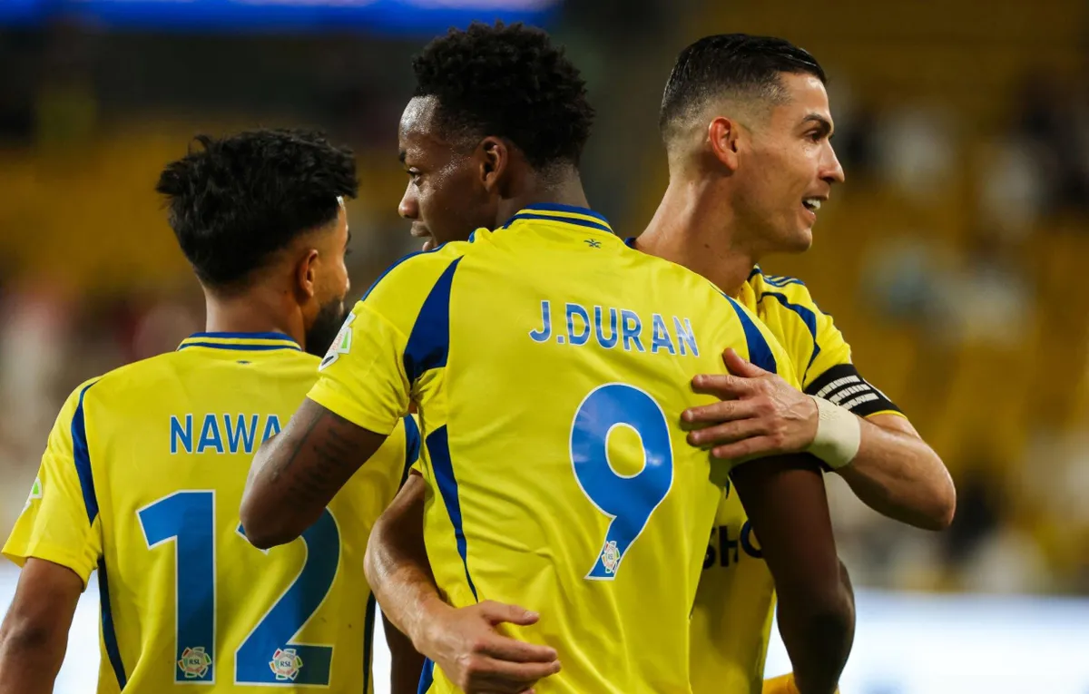 Ronaldo tỏa sáng trong chiến thắng của Al Nassr - Ảnh 1.