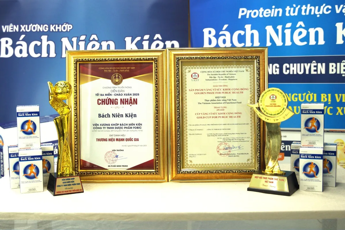 Bách Niên Kiện -  Uy tín khẳng định với Cúp Vàng “Sản phẩm vàng vì sức khỏe cộng đồng - Ảnh 1.