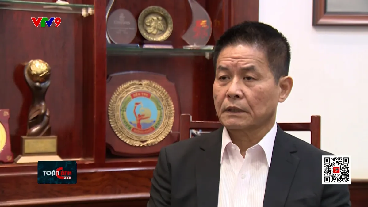 TC24h-2003-10 quoc kỳ.jpg