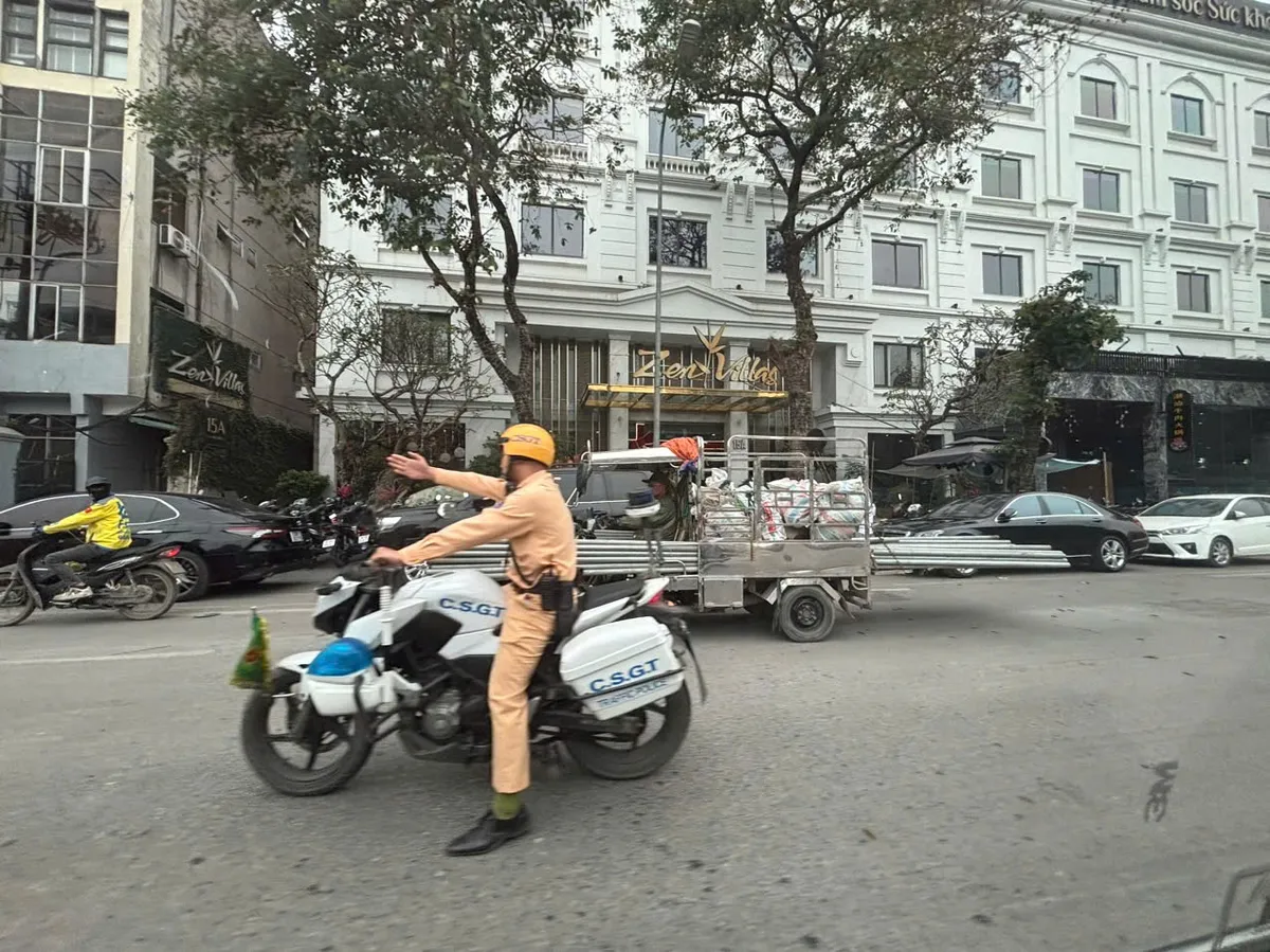 Hà Nội siết chặt xử lý xe ba bánh tự chế - Ảnh 4.