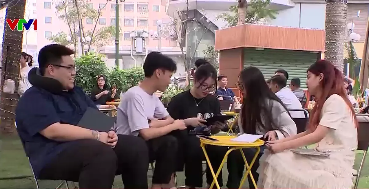 Nỗi vất vả của người thích hóng drama - Ảnh 3.