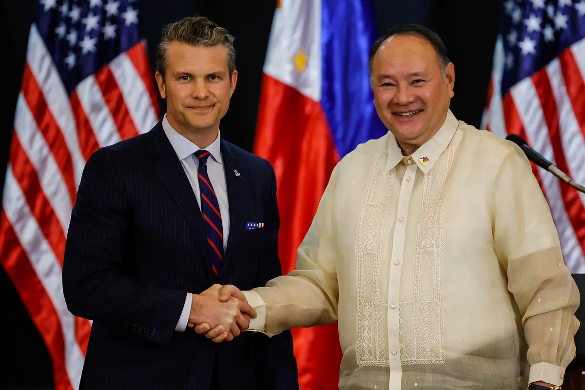 Mỹ khẳng định cam kết bảo vệ Philippines - Ảnh 1.