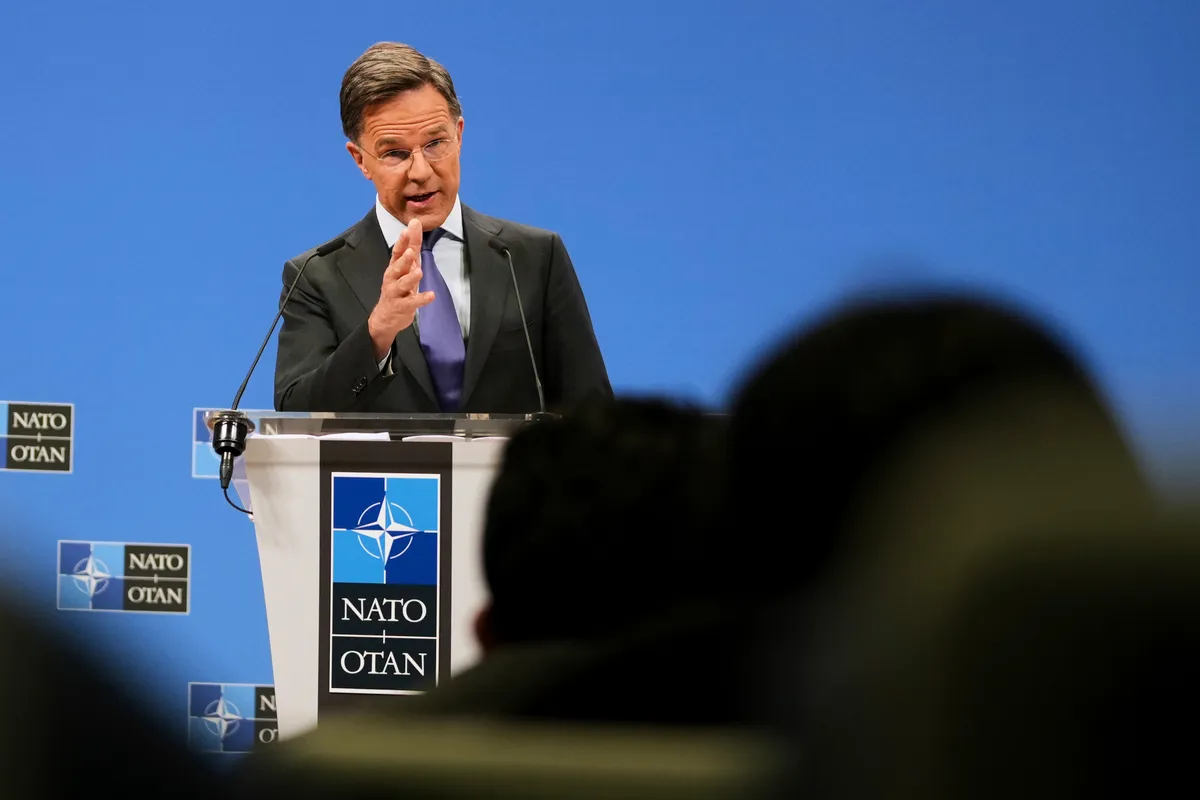 NATO hướng tới tăng chi tiêu quốc phòng - Ảnh 2.