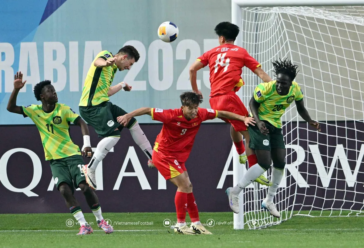 VCK U17 châu Á 2025, bảng B:  U17 Việt Nam hoà U17 Australia - Ảnh 2.