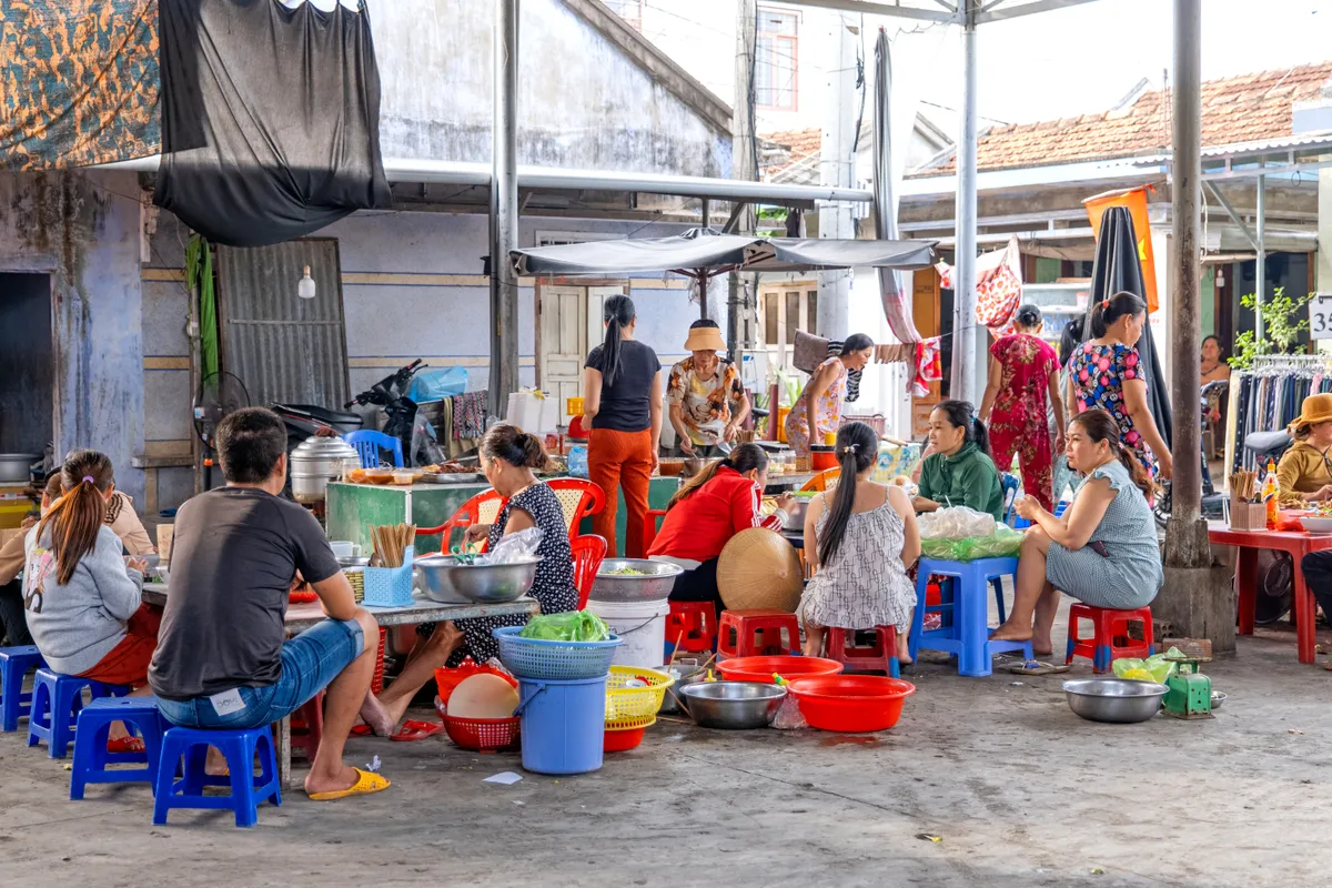 Hà Liên - Ngôi làng cổ bình yên giữa đầm Nha Phu - Ảnh 3.