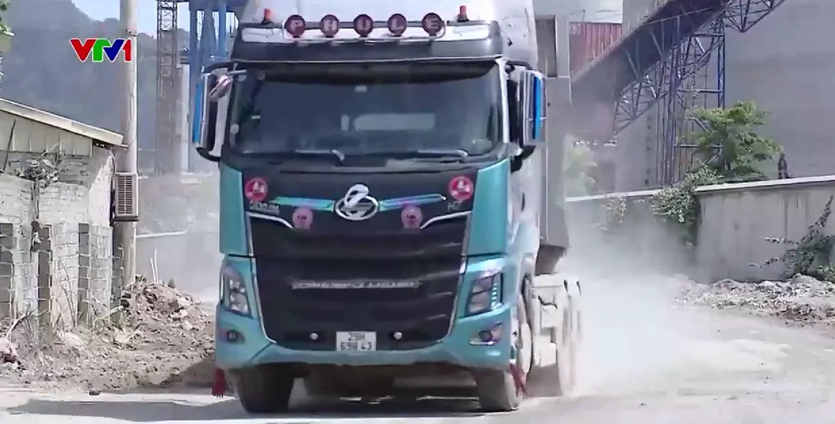 Vướng mắc di dời người dân vùng ảnh hưởng của nhà máy xi măng - Ảnh 2. Vướng mắc di dời người dân vùng ảnh hưởng của nhà máy xi măng - Ảnh 2.