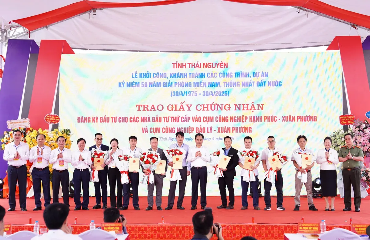 Th&aacute;i Nguy&ecirc;n h&ograve;a c&ugrave;ng cả nước, ch&agrave;o mừng 50 năm thống nhất bằng loạt dự &aacute;n tầm v&oacute;c - Ảnh 3.