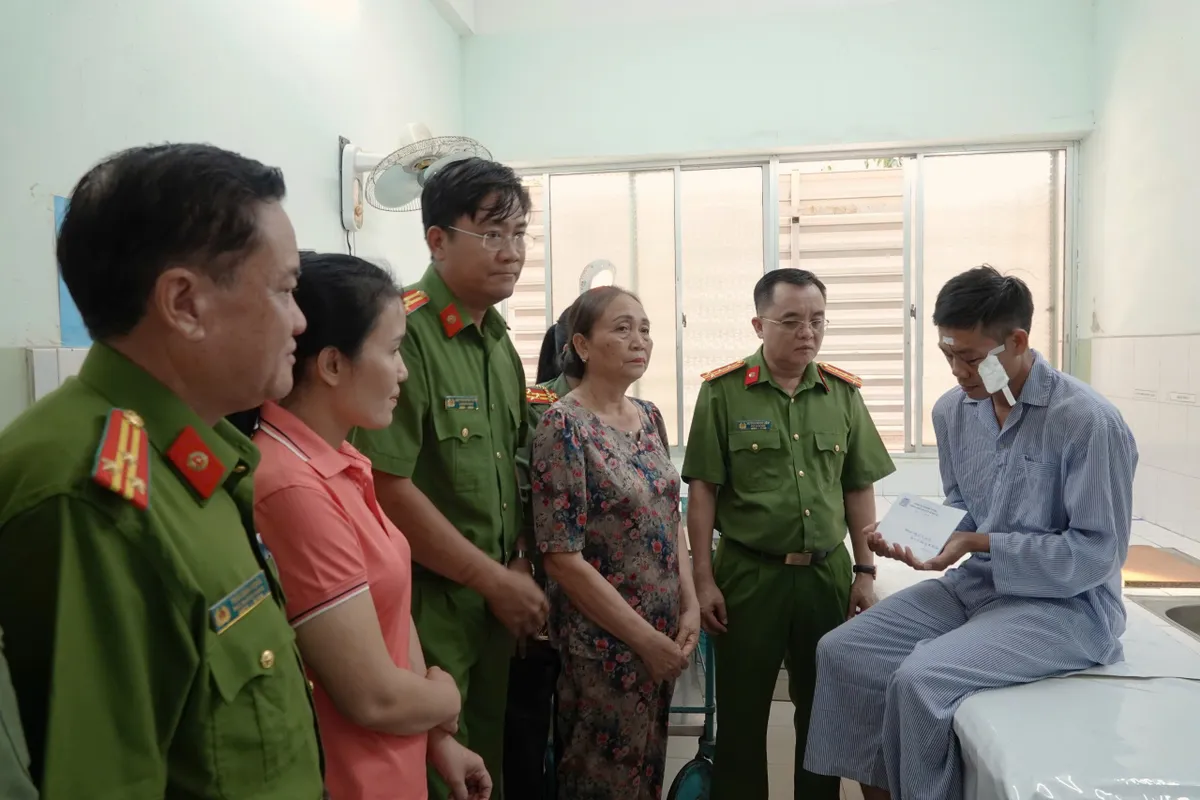 Bình Thuận: Một công an xã bị thương khi truy bắt tôi phạm ma tuý - Ảnh 3.
