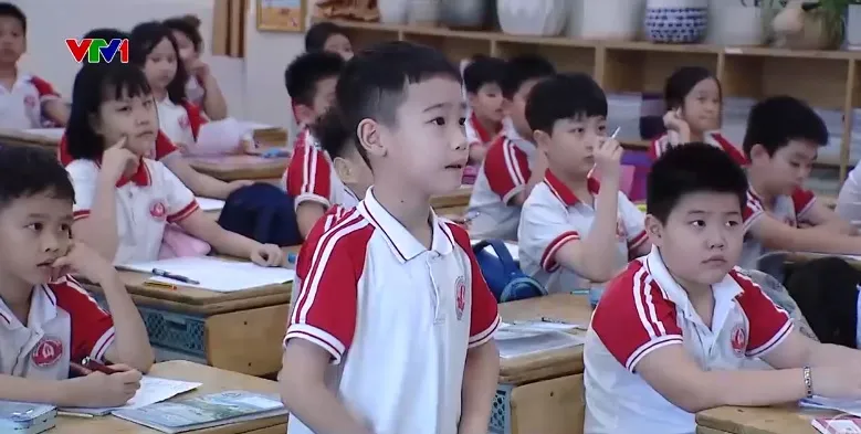Hà Nội chuẩn bị triển khai dạy học 2 buổi/ngày ở tất cả các cấp- Ảnh 2.