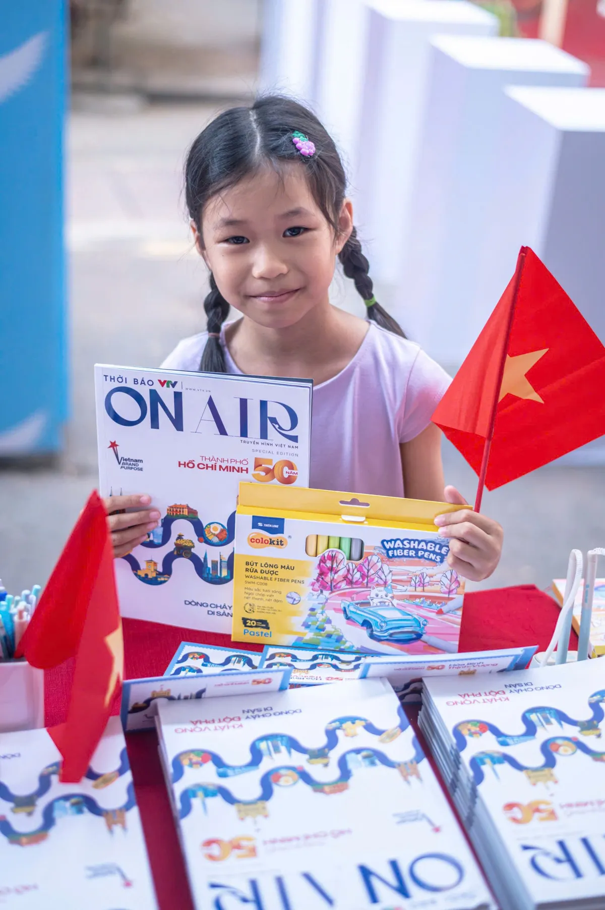 Những Khoảnh Khắc Đẹp Của Du Khách Bên Vtv On Air Phiên Bản Đặc Biệt - Ảnh 3. Những Khoảnh Khắc Đẹp Của Du Khách Bên Vtv On Air Phiên Bản Đặc Biệt - Ảnh 3.