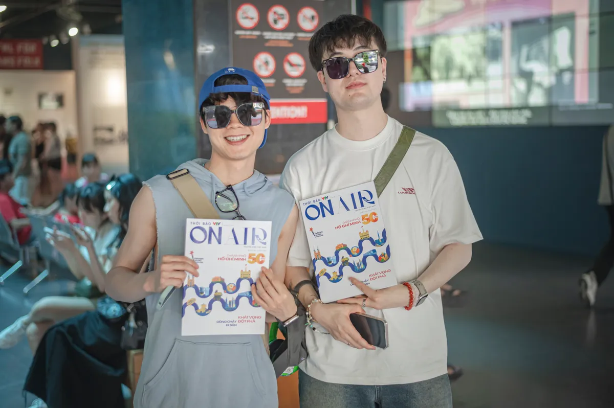 VTV ON AIR lan tỏa vẻ đẹp của hòa bình tại các bảo tàng trong ngày Đại lễ - Ảnh 12. VTV ON AIR lan tỏa vẻ đẹp của hòa bình tại các bảo tàng trong ngày Đại lễ - Ảnh 12.