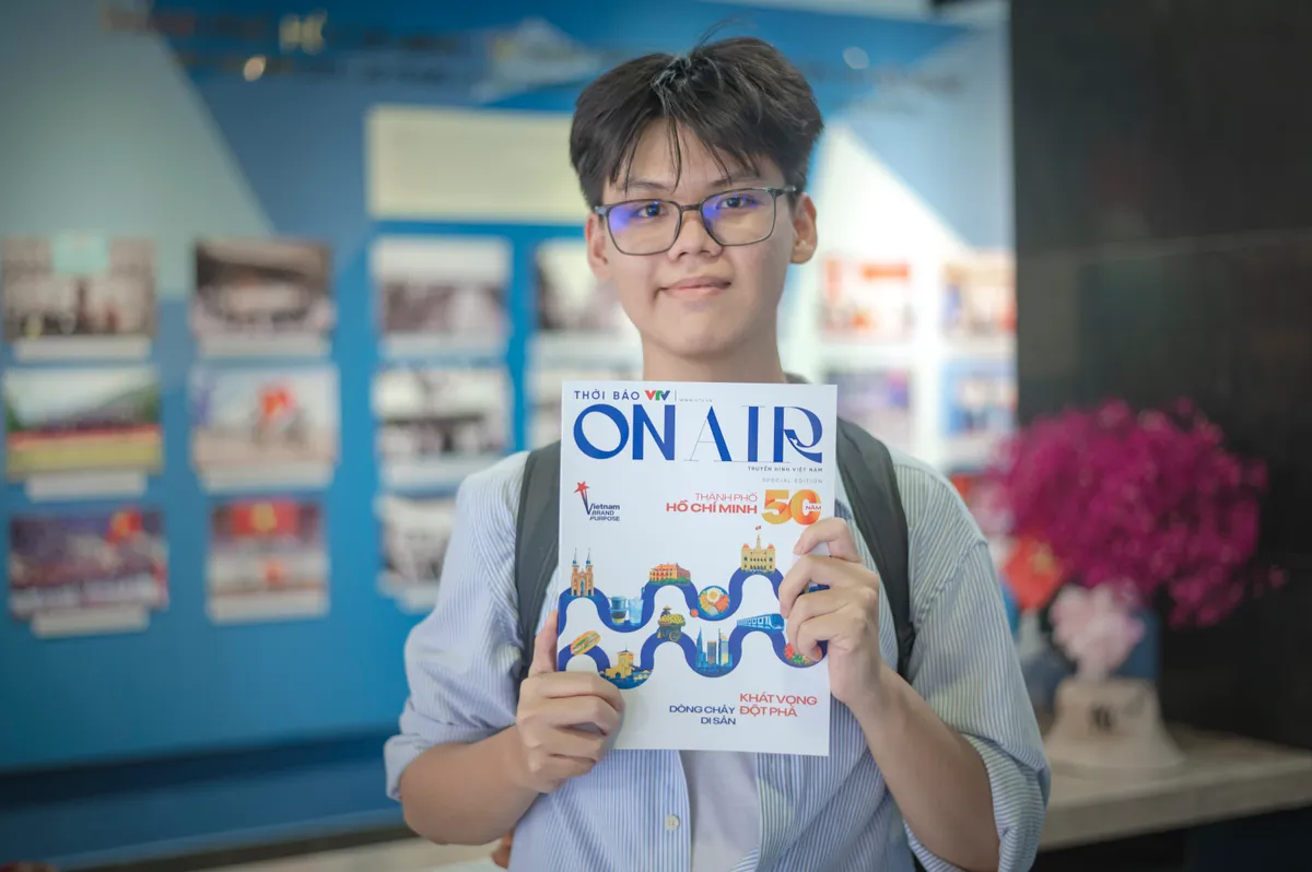 VTV ON AIR lan tỏa vẻ đẹp của hòa bình tại các bảo tàng trong ngày Đại lễ - Ảnh 9. VTV ON AIR lan tỏa vẻ đẹp của hòa bình tại các bảo tàng trong ngày Đại lễ - Ảnh 9.