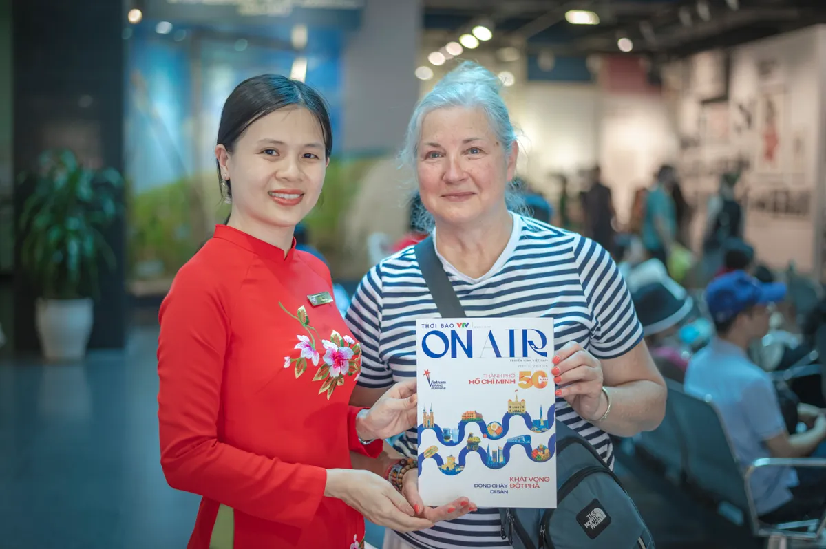 VTV ON AIR lan tỏa vẻ đẹp của hòa bình tại các bảo tàng trong ngày Đại lễ - Ảnh 7. VTV ON AIR lan tỏa vẻ đẹp của hòa bình tại các bảo tàng trong ngày Đại lễ - Ảnh 7.