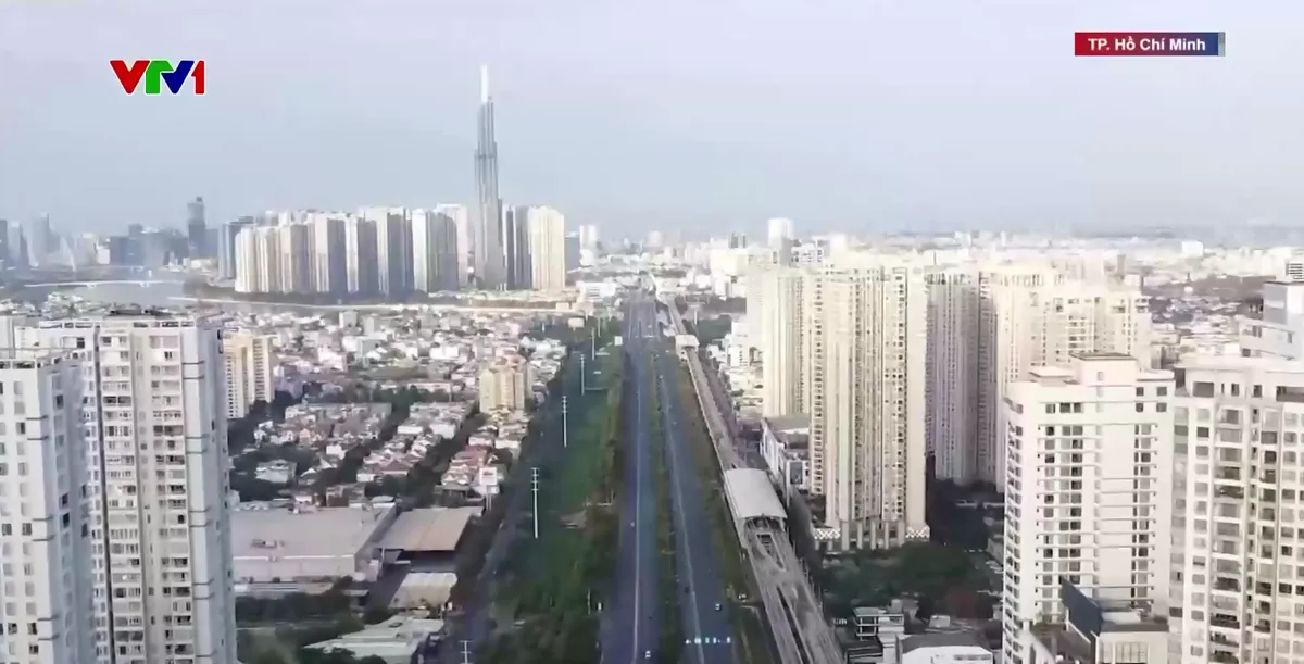 TP Hồ Ch&iacute; Minh h&ocirc;m nay v&agrave; tầm nh&igrave;n tương lai - Ảnh 1.