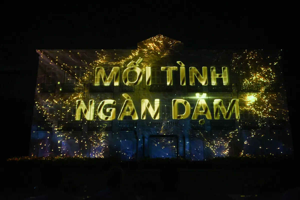 Trình chiếu phim 3D mapping “Câu chuyện Đà Nẵng- The story of Da Nang” - Ảnh 5.