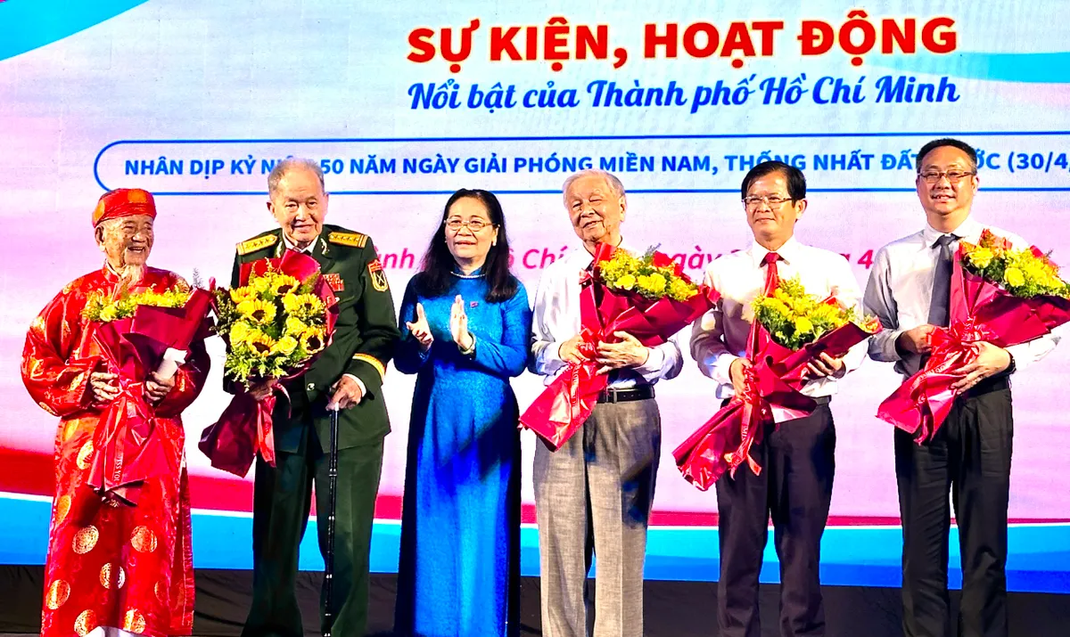 Những lần “xé rào” mang lại diện mạo mới cho TP Hồ Chí Minh - Ảnh 5.