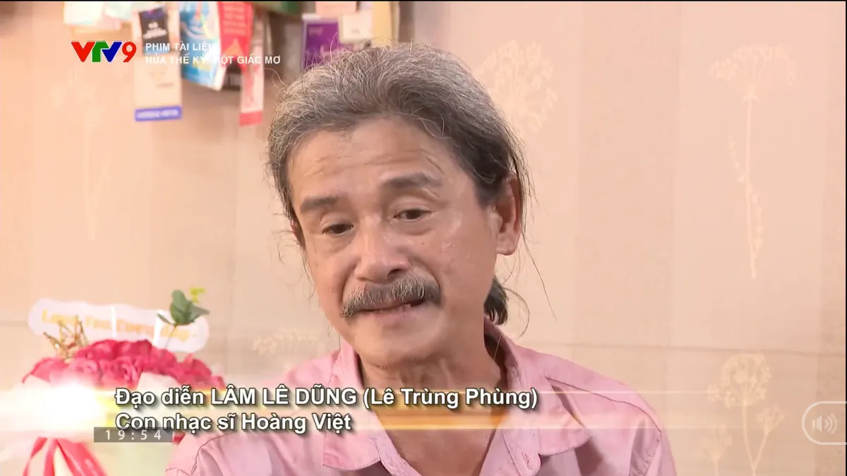 Phim tài liệu Nửa thế kỷ, một giấc mơ: Ký ức 50 năm của những gia đình nghệ sĩ miền Nam tập kết - Ảnh 5. Phim tài liệu Nửa thế kỷ, một giấc mơ: Ký ức 50 năm của những gia đình nghệ sĩ miền Nam tập kết - Ảnh 5.