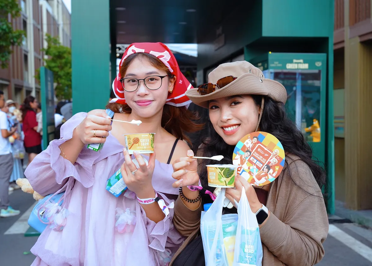 Thị trường nước ngoài lần đầu tiên đóng góp trên 20% doanh thu của Vinamilk - Ảnh 3.