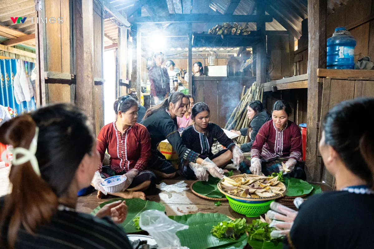 Lời ca giữa đại ngàn và mâm cỗ của người Bru Vân Kiều Quảng Bình - Ảnh 4.