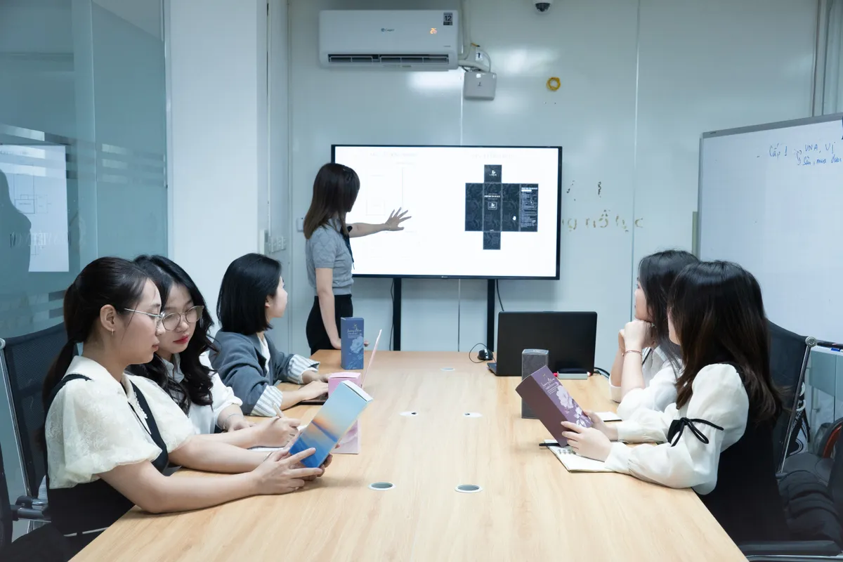 Lanux - Thương hiệu nước hoa thơm phòng tập trung vào trải nghiệm khách hàng - Ảnh 3.