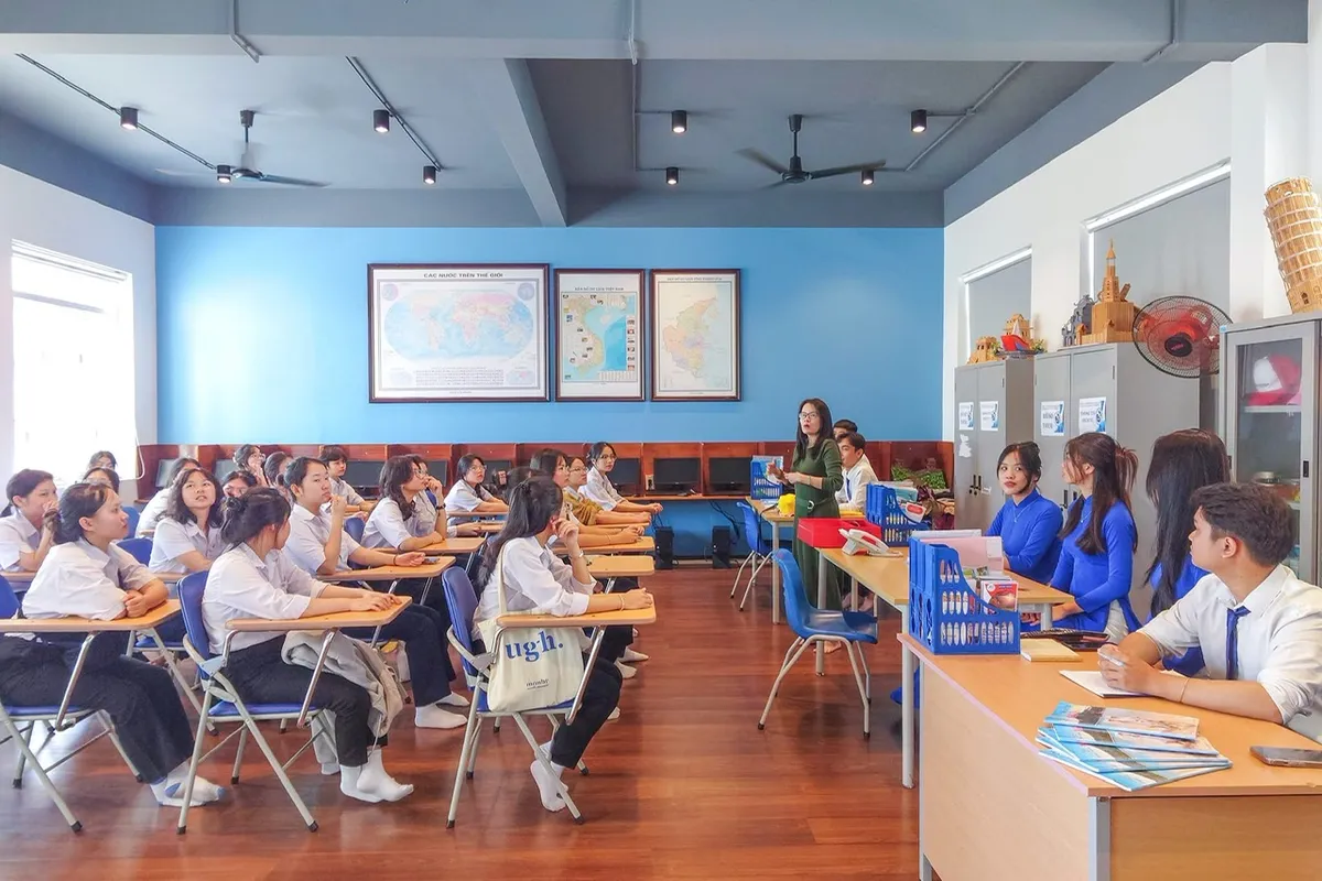 Du lịch Khánh Hòa - khát nhân lực tiếng Nga sau làn sóng khách trở lại. - Ảnh 4.