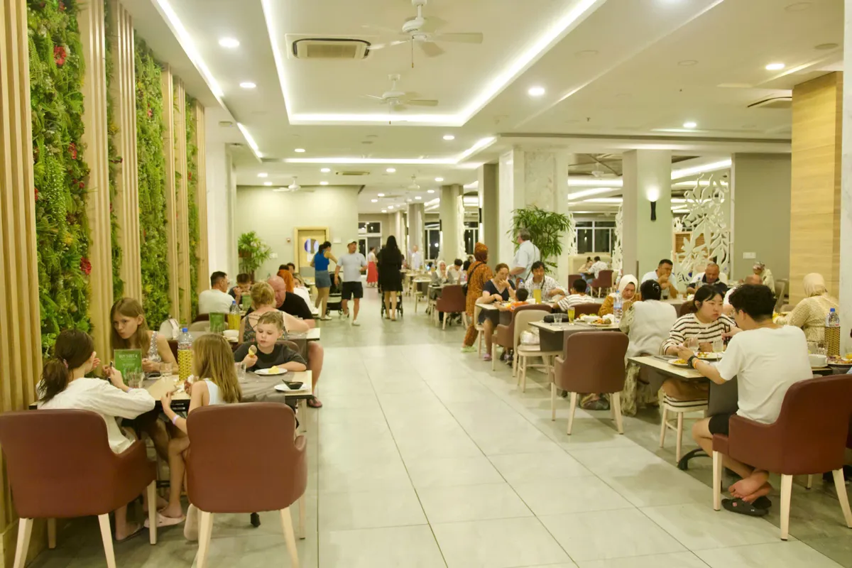 Du lịch Khánh Hòa - khát nhân lực tiếng Nga sau làn sóng khách trở lại. - Ảnh 3.