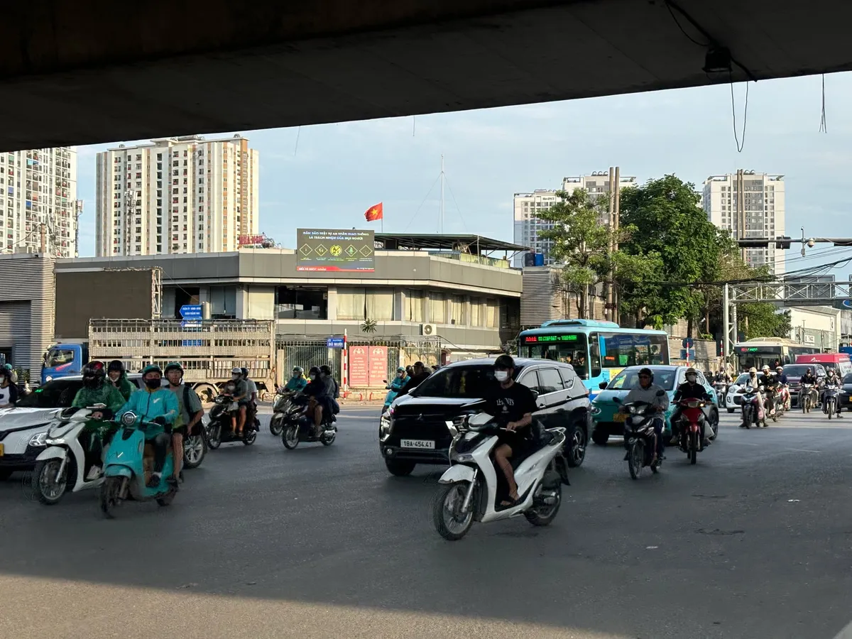 Giao thông cửa ngõ phía Nam Hà Nội trong ngày cuối của dịp nghỉ lễ - Ảnh 11.