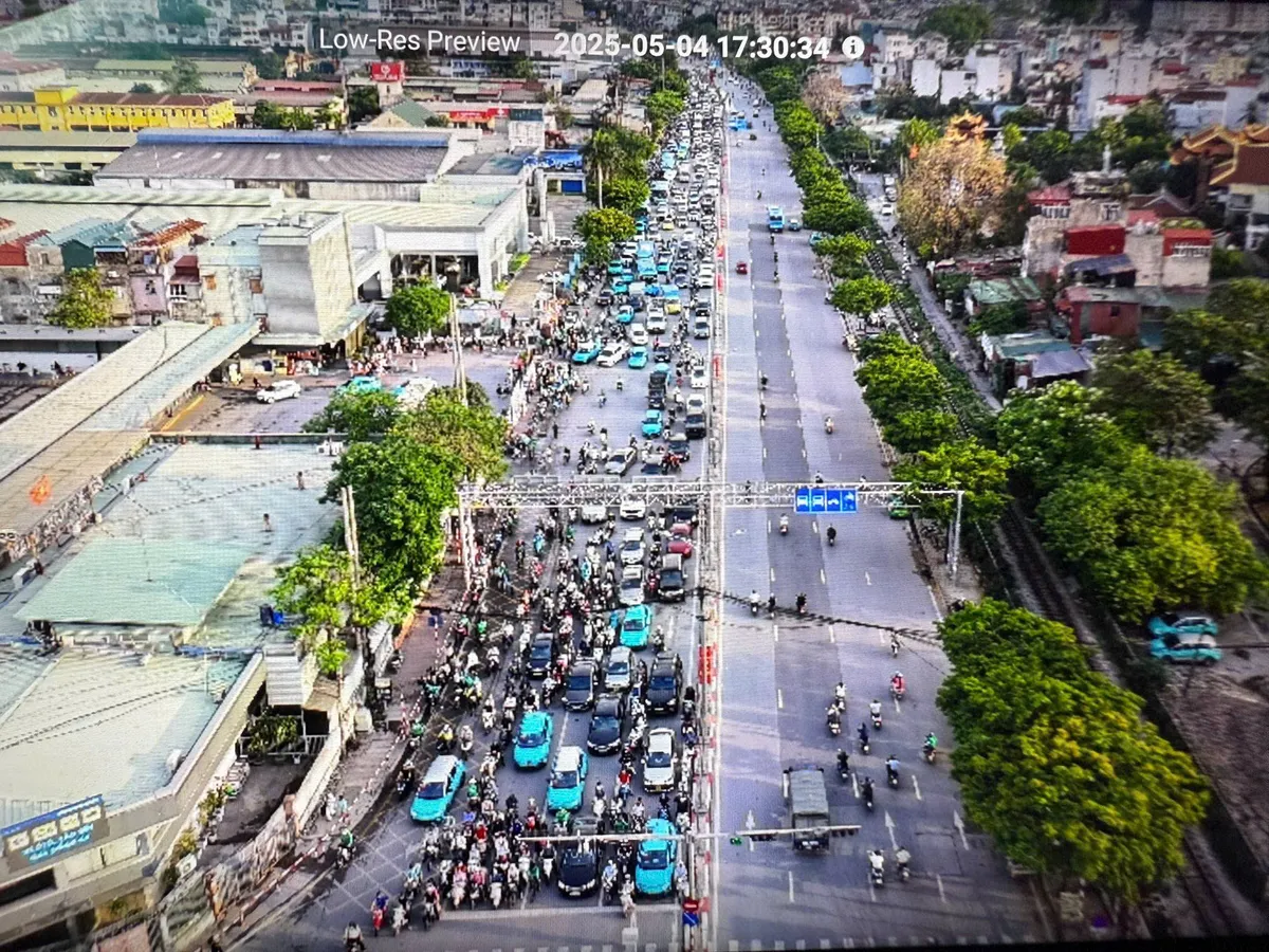 Giao thông cửa ngõ phía Nam Hà Nội trong ngày cuối của dịp nghỉ lễ - Ảnh 7.