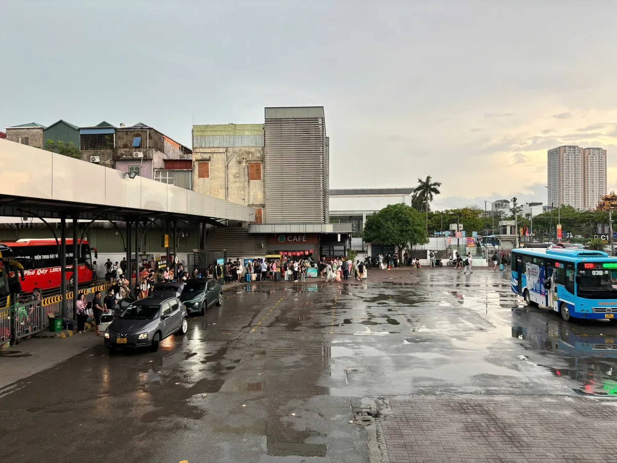 Giao thông cửa ngõ phía Nam Hà Nội trong ngày cuối của dịp nghỉ lễ - Ảnh 3.