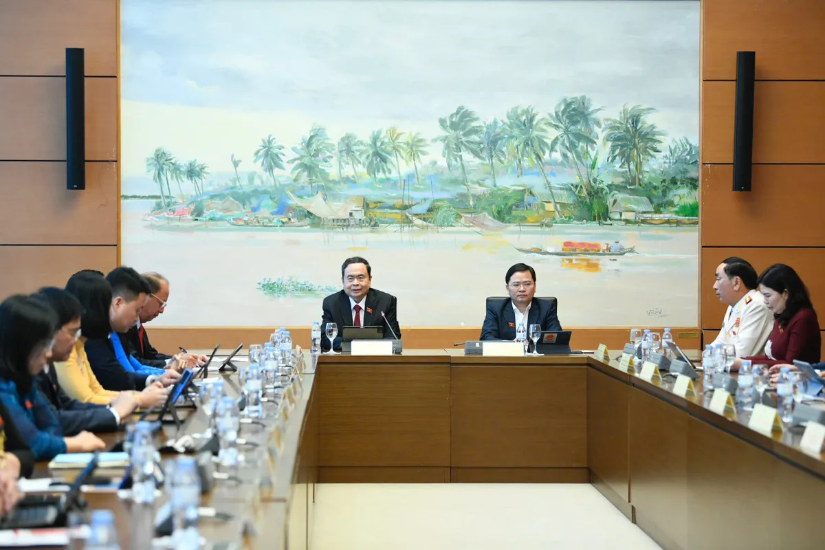 Chủ tịch Quốc hội làm Chủ tịch Ủy ban dự thảo sửa đổi, bổ sung một số điều của Hiến pháp - Ảnh 3. Chủ tịch Quốc hội làm Chủ tịch Ủy ban dự thảo sửa đổi, bổ sung một số điều của Hiến pháp - Ảnh 3.