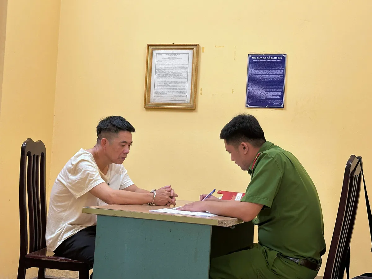Khởi tố loạt cán bộ ở huyện Thường Tín vì liên quan đến nhận hối lộ, môi giới hối lộ - Ảnh 1. Khởi tố loạt cán bộ ở huyện Thường Tín vì liên quan đến nhận hối lộ, môi giới hối lộ - Ảnh 1.