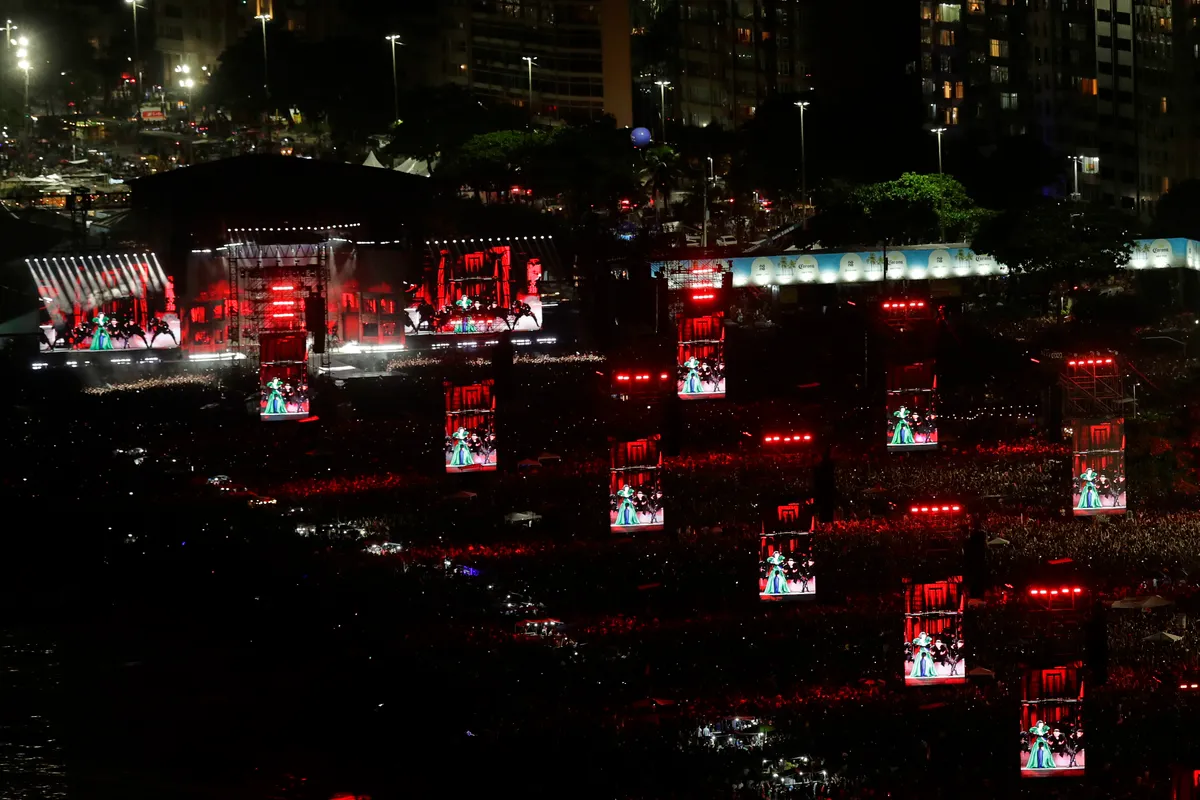 Concert miễn phí của Lady Gaga thu hút 2,5 triệu người, phá kỷ lục của Madonna - Ảnh 1.