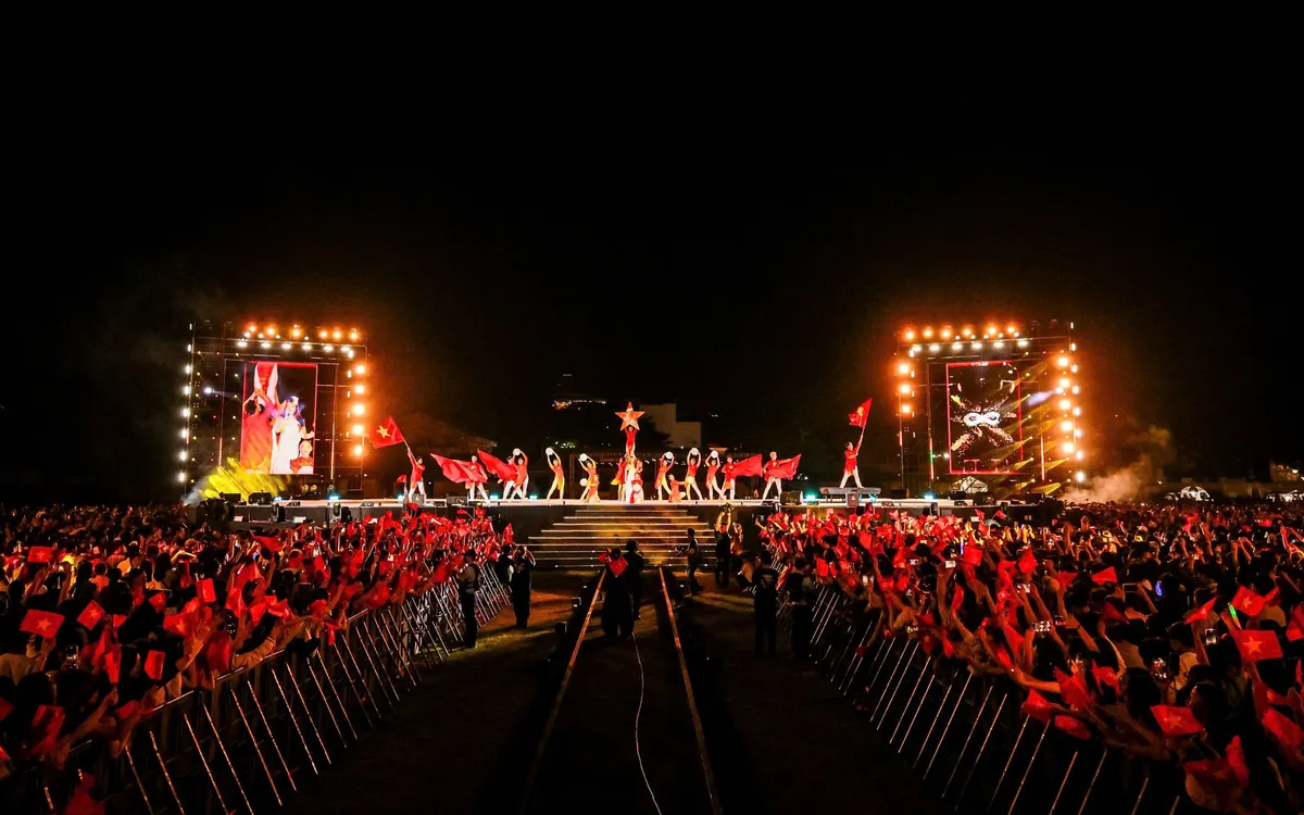 Đại nhạc hội Du lịch Bà Rịa - Vũng Tàu VFEST ALL STARS - Ảnh 4.