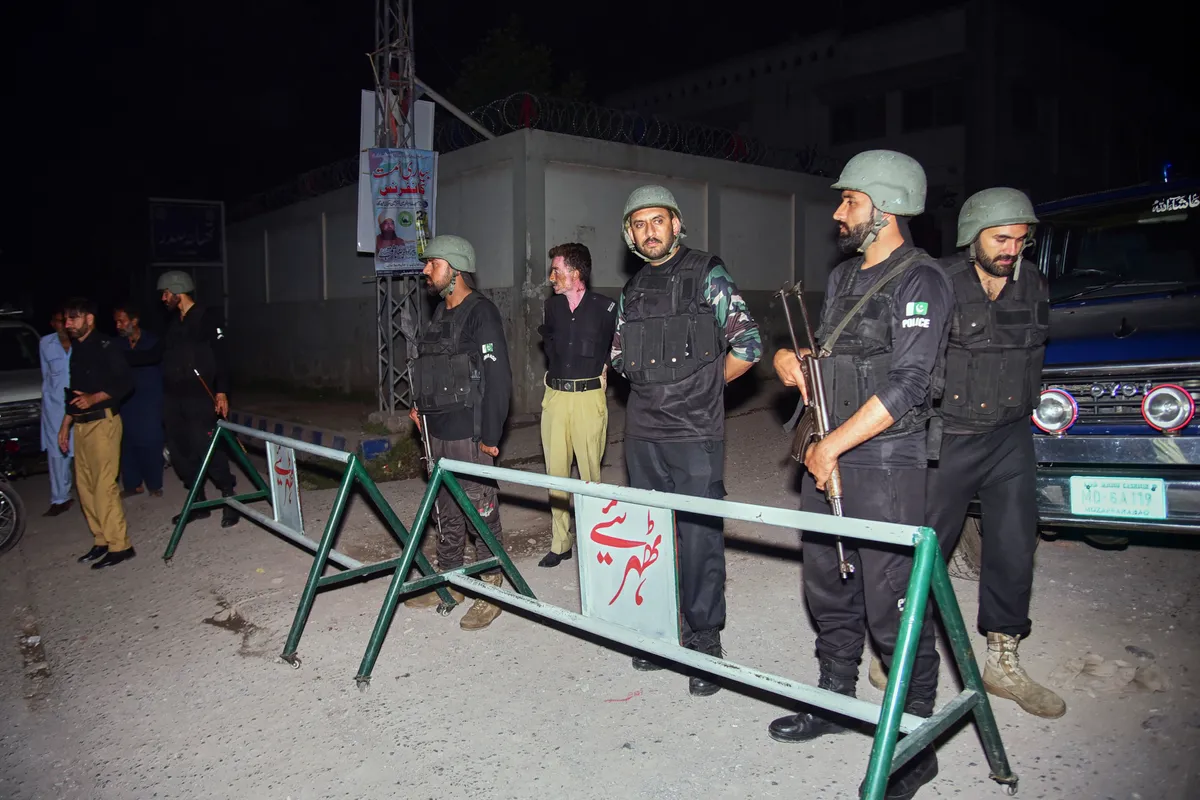 Nóng: Ấn Độ tấn công tên lửa vào Pakistan  - Ảnh 4.
