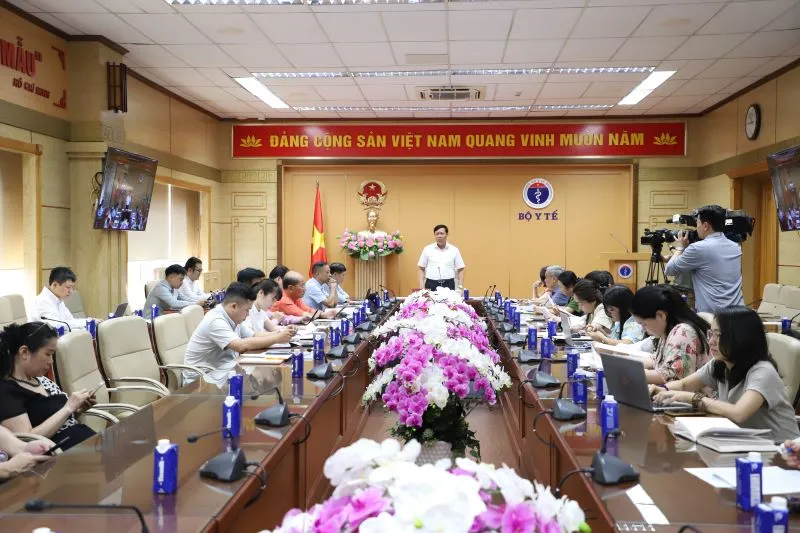 Bộ Y tế phát động cao điểm toàn quốc chống thuốc và thực phẩm chức năng giả- Ảnh 1. Bộ Y tế phát động cao điểm toàn quốc chống thuốc và thực phẩm chức năng giả- Ảnh 1.