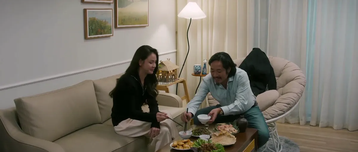 Cha tôi, người ở lại - Tập 35: Bố Chính qua đêm với cô kiến trúc sư xinh đẹp Tuệ Minh - Ảnh 2.
