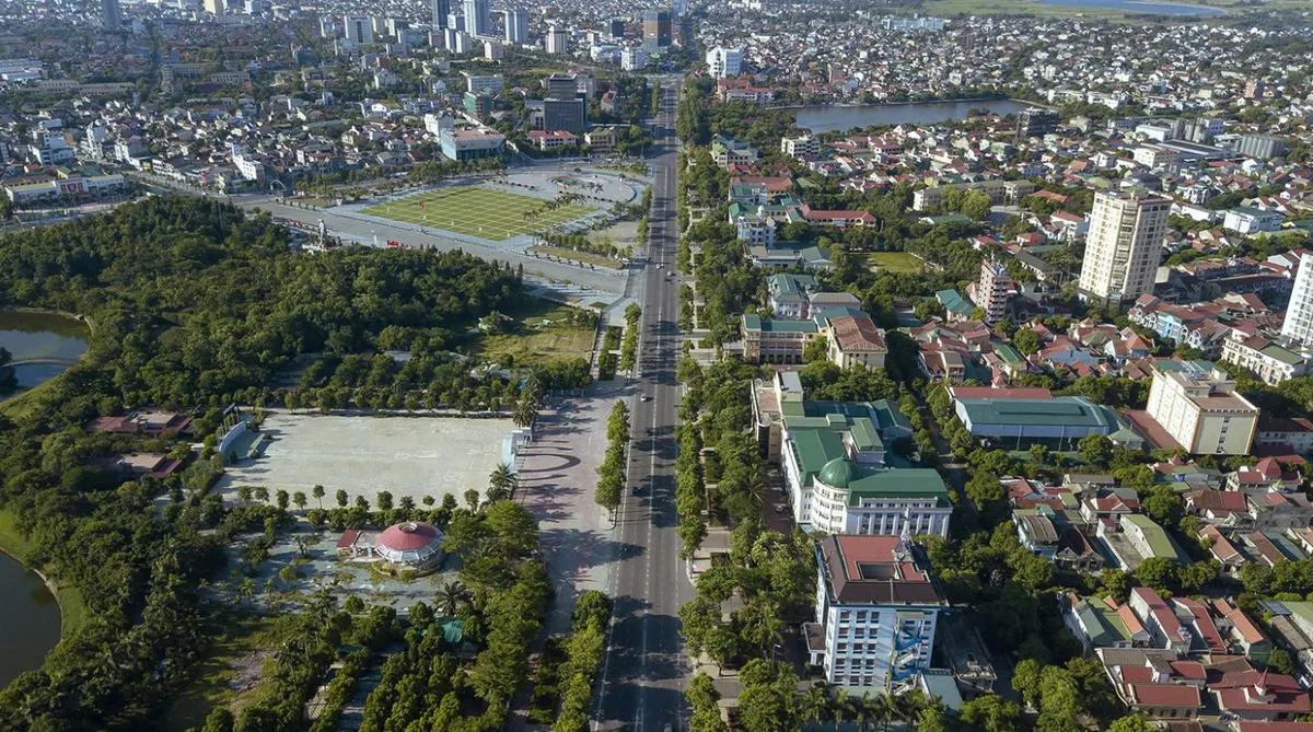 Nghệ An mỗi ngày thu gần 75 tỷ đồng ngân sách trong 4 tháng đầu năm 2025 - Ảnh 1.