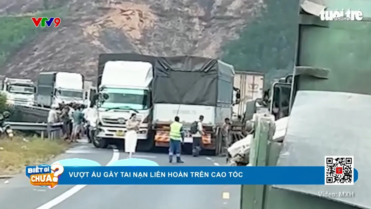 Vượt ẩu gây tai nạn liên hoàn trên cao tốc La Sơn - Túy Loan Vượt ẩu gây tai nạn liên hoàn trên cao tốc La Sơn - Túy Loan